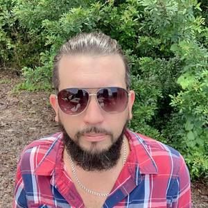 Meet your Posher, Jonathan